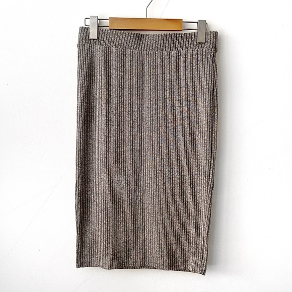 Stretchy Knit Pencil Skirt